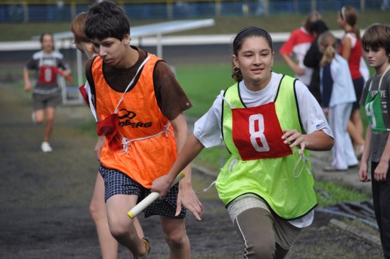 Kopřivnické školy se v pátek před Během rodným krajem Emila Zátopka utkaly v tradičních Zátopkových štafetách.
FOTO: JANA FEILHAUEROVÁ
