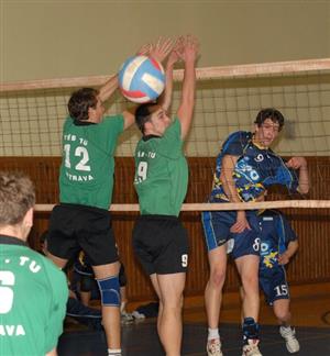 Volejbalový tým mužů myslí letos výše než na loňskou osmou příčku.<br/>
FOTO: ARCHIV
