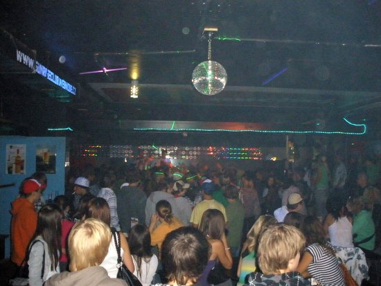 System.Linq.Enumerable+<TakeIterator>d__25`1[System.Char]