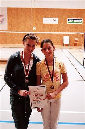 K největším talentům kopřivnického badmintonu momentálně patří Karla Ptáčková (vlevo) a Eliška Kelnarová.
FOTO: ARCHIV