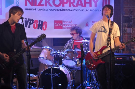 Karvinská kapela Epikrux byla jednou ze čtyř, které se představily publiku v Klubu Kamarád. Místo na koncertě po boku Vypsané Fixy však nezískala.
FOTO: DAVID MACHÁČEK
