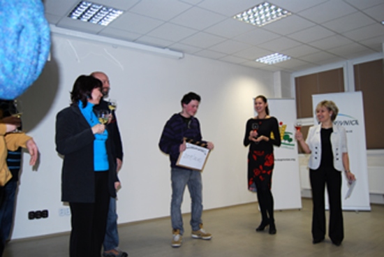 Poslední klapka natáčení krátkého filmu Hráči se životem padla těsně před jeho promítáním na veřejnosti minulý týden ve středu.
FOTO: DANA HOĎÁKOVÁ
