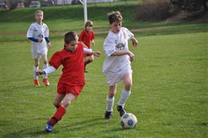Přípravka FC Kopřivnice vstoupila do jarních bojů v pátek 23. dubna vzájemným soubojem A a B týmů.
FOTO: J. FEILHAUEROVÁ