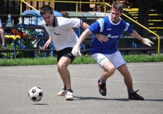 D&L AS 54 porazil ve třetím kole 1. ligy malé kopané Orel Štramberk vysoko 4:0, později porazil i Perun a posunul se v tabulce na páté místo. 
FOTO: JANA FEILHAUEROVÁ