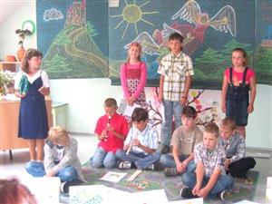 Žáci štramberské školy předvedli nejen své celoroční práce, ale pro četné návštěvníky dne otevřených dveří si připravili dvacetiminutové zábavné programy.
FOTO: ARCHIV ŠKOLY