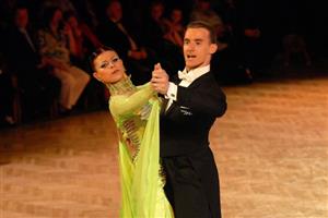Martin Houška a Andrea Třeštiková z Tanečního klubu Sparta Praha na 44. ročníku taneční soutěže Tatra potvrdili papírové předpoklady a soutěž v pěti standardních tancích vyhráli.
FOTO: DAVID MACHÁČEK