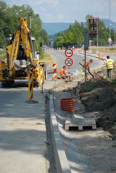 Jedním z již provedených navrhovaných opatření v dopravě bylo vybudování cyklostezky s chodníkem na ulici Panské.