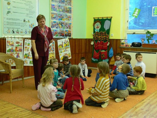 Při zápisu do mošnovské malotřídky se hlavně spolupracovalo v tříčlenných skupinkách. Škola novým způsobem zápisu reagovala na doporučení inspektorky.
FOTO: ILONA MAZALOVÁ