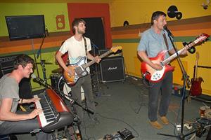 Britská kapela Coal Train v rámci svého turné po Německu a České republice odehrála také vydařený koncert v kopřivnickém Kongo Music clubu.
FOTO: DAVID MACHÁČEK