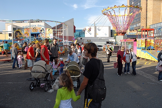 Nadcházející pouťový víkend v Kopřivnici s sebou tradičně přinese nejrůznější dopravní omezení.
ILUSTRAČNÍ FOTO: DAVID MACHÁČEK