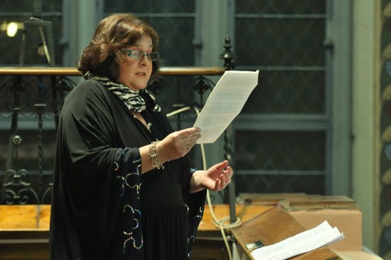 Marie Urbánková, členka opery Národního divadla v Brně, zpívala na nedělním koncertu v kostele sv. Bartoloměje, který kombinoval hudbu s přednesem poezie.
FOTO: DAVID MACHÁČEK