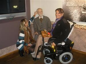 Rodný dům Sigmunda Freuda je vozíčkářům přístupný jedině po otevření druhého křídla vchodových dveří. Přízemí je pak zcela bezbariérové, patro je naopak nedostupné.
FOTO: ILONA MAZALOVÁ