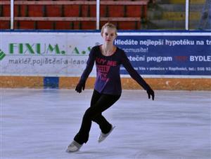 Krasobruslařka FSC Kopřivnice Nikol Zátopková bude startovat na olympiádě dětí a mládeže v short tracku.
FOTO: JANA FEILHAUEROVÁ