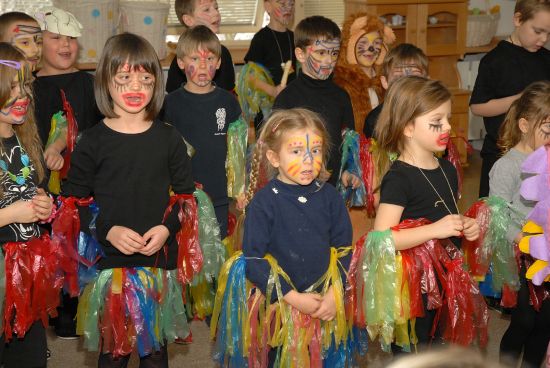 V Mateřské škole Francouzská uspořádali pro děti a rodiče karneval s africkým tématem, který byl vyvrcholením delšího vzdělávacího projektu.
FOTO: DAVID MACHÁČEK