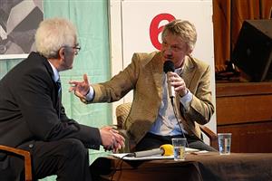 Veřejně známý katolický kněz Zbigniew Czendlik byl hostem fóra Myšlenky TGM a současnost poprvé. Z jeho příspěvku vyzařoval životní optimismus.
FOTO: DAVID MACHÁČEK