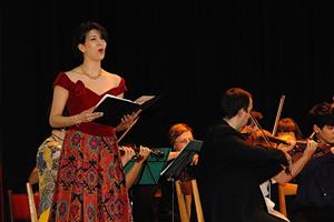 Hostem Jarního koncertu Komorního orchestru Kopřivnice byla také zpěvačka Ludmila Klásková.
FOTO: DAVID MACHÁČEK