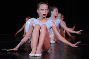 Velký koncert tanečního oboru ZUŠ Zdeňka Buriana ovládl v minulém týdnu na celé dva dny velký sál kulturního domu.
FOTO: DAVID MACHÁČEK