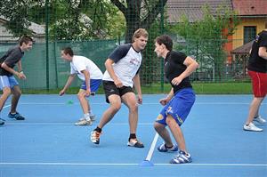 Vikingové se i v srpnu věnovali v přípravě hlavně běhání. Dobře jim k tomu mimo jiné posloužilo hřiště ZŠ dr. Milady Horákové.
FOTO: JANA FEILHAUEROVÁ