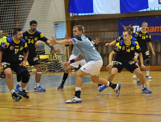 V některých fázích zápasu to vypadalo, že by si Kopřivnice mohla na domácí palubovce s Hranicemi poradit. Hosté však měli lepší finiš a odvezli si oba body.
FOTO: JANA FEILHAUEROVÁ