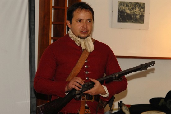 Součástí přednášky o portáších bylo také představení výzbroje a výstroje tohoto bezpečnostního sboru, který chránil Moravu dvě století.
FOTO: DAVID MACHÁČEK