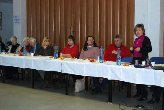 Minulý týden v pondělí byli členové pracovních skupin seznámeni s posledními změnami nového komunitního plánu sociálních služeb, kterým se tento týden zabývali radní.
FOTO: DANA HOĎÁKOVÁ