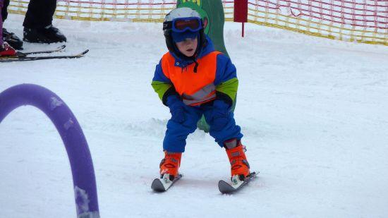 Lyžařský výcvik pro nejmenší děti v sobě zahrnoval spoustu pohybových, relaxačních a tvůrčích aktivit.
FOTO: MŠ HÁJOV