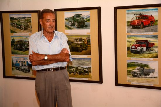 Znalec tatrovácké historie Karel Rosenkranz na vernisáži výstavy v Muzeu Fojtství, která jej představuje také jako výtvarníka.
FOTO: DAVID MACHÁČEK