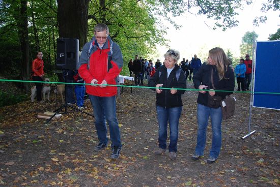 Minulou sobotu byla slavnostně otevřena zrekonstruovaná a inovovaná Lašská naučná stezka. Ta má být díky novému pojetí atraktivnější pro děti.
FOTO: DANA HOĎÁKOVÁ