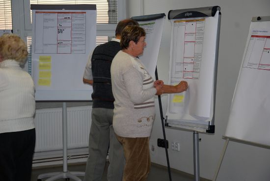 Po představení návrhu Zdravotního plánu měli přítomní svými hlasy rozhodnout, která opatření by se dle tohoto dokumentu měla řešit jako první.
FOTO: DANA HOĎÁKOVÁ