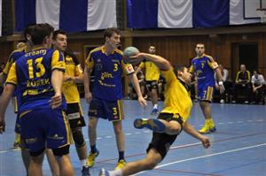 Kopřivničtí házenkáři nevyzráli na domácí palubovce na mužstvo Zlína a po základní části extraligy skončili s šesti body poslední.
FOTO: KRISTINA ČABLOVÁ