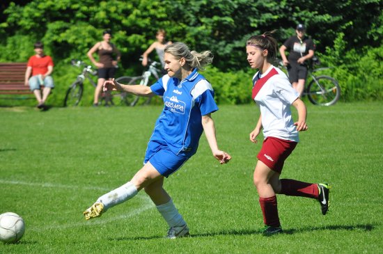 Fotbalistky TJ Spartak Lubina si celkem s přehledem poradily s mladým štramberským kádrem a v tabulce jim patří pěkná pátá příčka.
FOTO: KRISTINA ČABLOVÁ