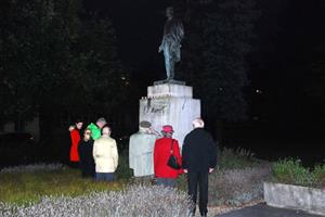 Kopřivnice si ve státní svátek připomněla vznik samostatného Československa pietním aktem, jenž proběhl u sochy prvního prezidenta.
FOTO: DANA HOĎÁKOVÁ