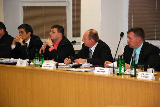 Před týdnem se poprvé v letošním roce sešlo k jednání zastupitelstvo města. Na programu byly mimo jiné úpravy rozpočtu a některé jmenovité investice.
FOTO: DANA HOĎÁKOVÁ