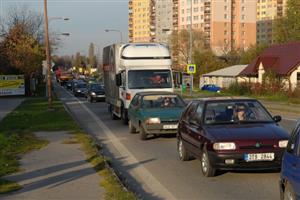 Na kvalitě ovzduší v regionu se negativně podepisují především doprava a menší lokální topeniště. Velcí znečišťovatelé dnes tvoří jen menší část problému.
FOTO: DAVID MACHÁČEK