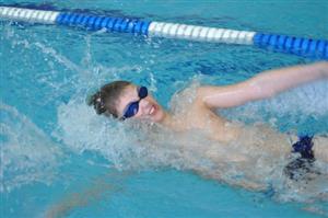 Martin Galia finišuje na VC Kopřivnice na znakařské dvoustovce, ve které si vytvořil osobák a získal bronz. Své maximum překonal i při dalších třech svých startech.
FOTO: KRISTINA ČABLOVÁ