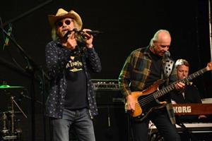 System.Linq.Enumerable+<TakeIterator>d__25`1[System.Char]