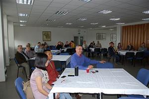 Nejen majitelé nemovitostí, ale i lidé, kteří se o dění v Kopřivnici zajímají, přišli na veřejné projednání zadání návrhu na změnu centra města.
FOTO: DANA HOĎÁKOVÁ
