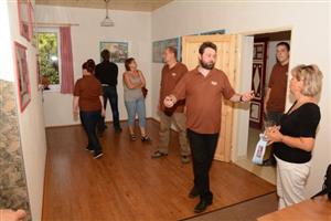 Část interiéru hájenky na Janíkově sedle je připravena přijmout první turistické oddíly RADAMOKu. Nákladná rekonstrukce objektu bude pokračovat i v dalších letech.
FOTO: DAVID MACHÁČEK