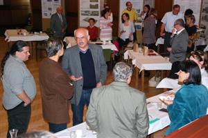 Veřejná obhajoba Zdravého města proběhla ve velkém sále kulturního domu, kde přítomní mohli zhlédnout na připravených panelech prezentaci akcí a projektů, které se v uplynulém roce v Kopřivnici realizovaly.
FOTO: DANA HOĎÁKOVÁ