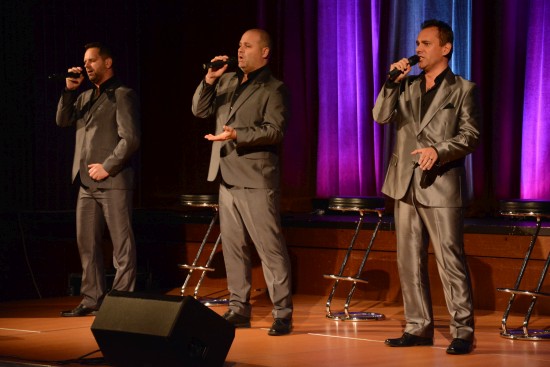 Slovenské trio La Gioia nabídlo kopřivnickému publiku popovou hudbu v netradičním „operním hávu“. Koncert připravil posluchačům i překvapení v podobě hosta.
FOTO: DAVID MACHÁČEK