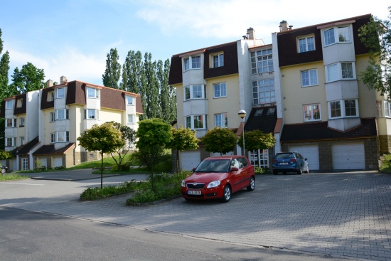 Bytové domy na ulici Pod Bílou horou jsou poslední, které město postavilo. Nyní jedná s nájemníky o podmínkách privatizace.
FOTO: DAVID MACHÁČEK