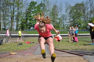 Atletická soutěž základních a středních škol Pohár rozhlasu má za sebou okrsková, okresní i krajská kola a končit bude republikovým finále.
FOTO: KRISTINA ČABLOVÁ