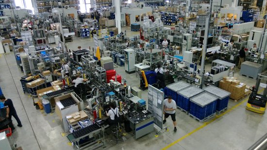 Loňské výsledky Brose CZ byly pozitivní. Kromě rostoucího obratu se firma mohla pochlubit 650 novými zaměstnanci a zhruba miliardou investic.
ILUSTRAČNÍ FOTO: D. MACHÁČEK