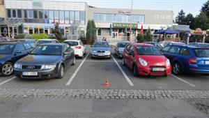 Na parkovišti před hotelem Tatra došlo dopoledne 22. září k poškození zaparkovaného vozidla zn. Audi. Policie hledá svědky k podání bližších informací.
FOTO: PČR