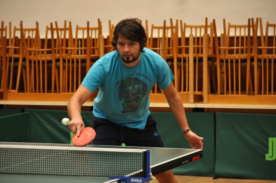 Martin Polášek z Kopřivnice v prvním kole OB ligy Vlčovice ze 12 her vyhrál 10 a stal se celkovým vítězem turnaje.
FOTO: KRISTINA ČABLOVÁ