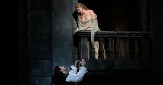 Slavnou balkonovou scénu Romea a Julie nabídne kopřivnické kino v rámci operního přenosu z New Yorku.
FOTO: MET