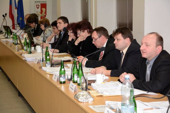 Zastupitelé města Kopřivnice se příští týden sejdou k prvnímu jednání v roce 2017. Na programu budou mít nejen doplnění rozpočtu o další investiční akce.
FOTO: DAVID MACHÁČEK
