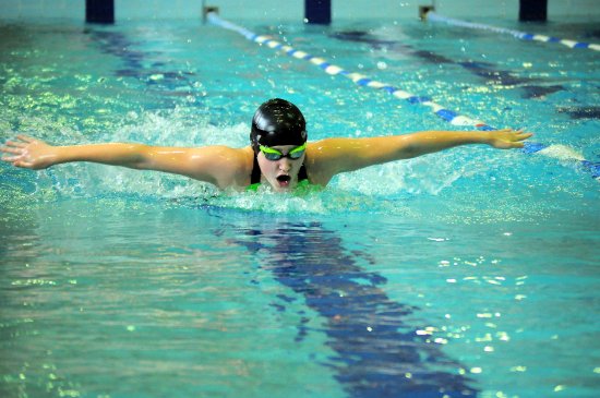 Karolína Jalůvková (SK Kopřivnice) obsadila v disciplíně 100 M na domácím závodě třetí příčku a o téměř tři sekundy si vylepšila své maximum.
FOTO: KRISTINA ČABLOVÁ