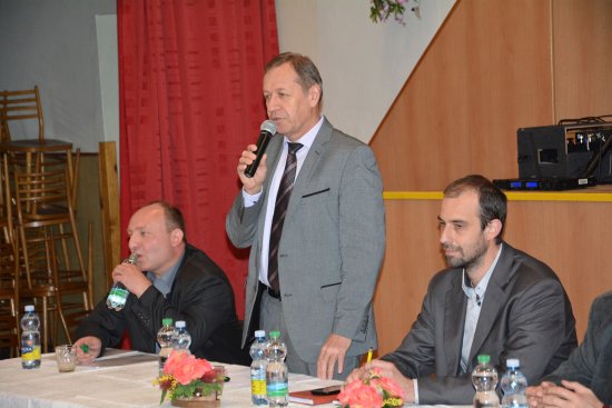 Zástupci kopřivnické radnice odpovídali také na dotazy obyvatel Mniší. Starosta Miroslav Kopečný nově v pozici garanta za tuto místní část.
FOTO: RADEK HARABIŠ