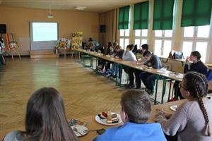 Dvouletý mezinárodní projekt vyvrcholil minulý týden prezentací metodiky fungování dětského zastupitelstva v Myszkówě.
FOTO: DZ KOPŘIVNICE